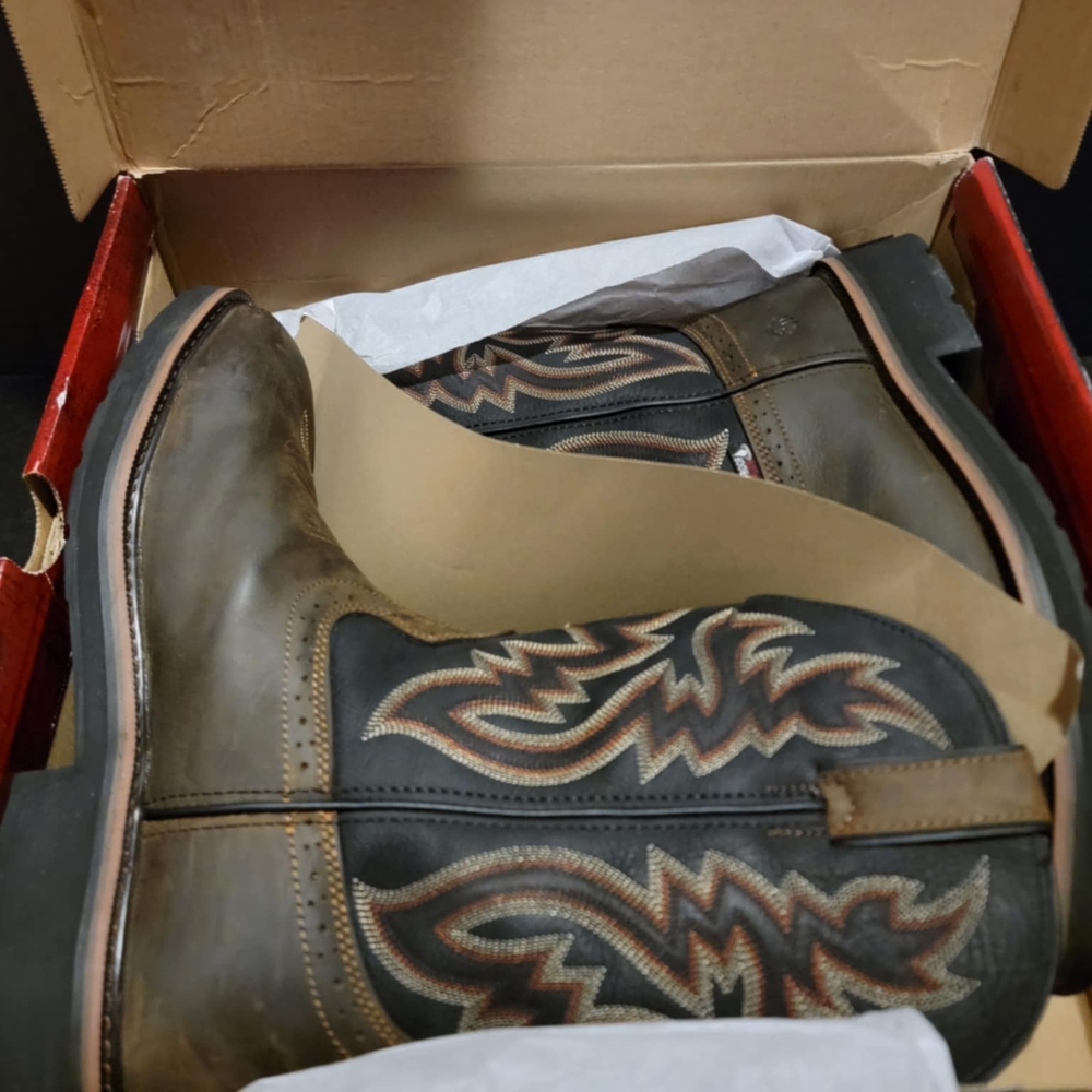 Ariat Brown Cowboy Boots with Decorative Stitching